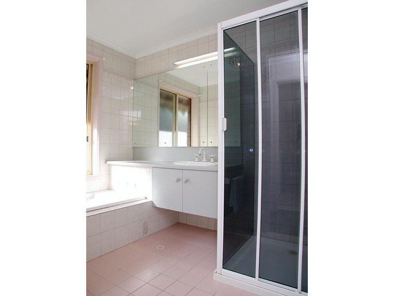 1 Corrie Place, Aberfoyle Park SA 5159