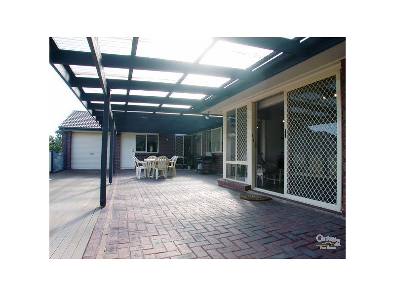 1 Corrie Place, Aberfoyle Park SA 5159