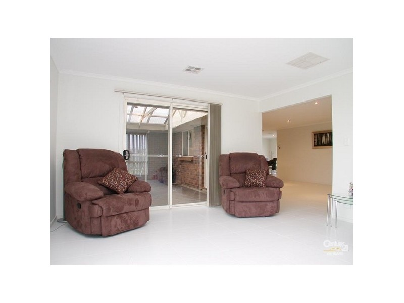 5 Meadowbank Way, Aldinga Beach SA 5173