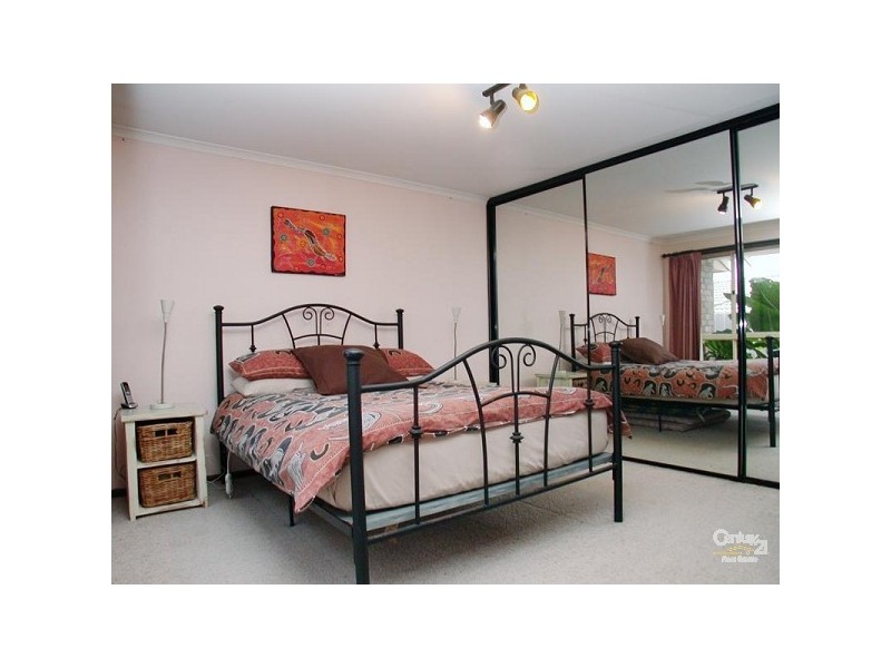 33 Wootoona Avenue, Christies Beach SA 5165