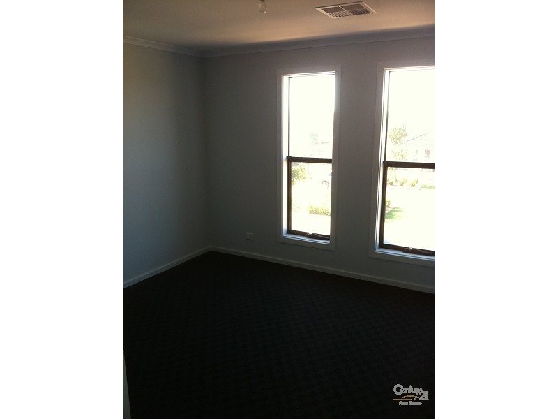 2/713 Grand Boulevard, Seaford Meadows SA 5169