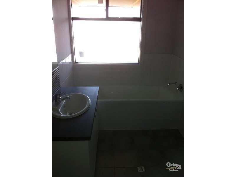 2/713 Grand Boulevard, Seaford Meadows SA 5169