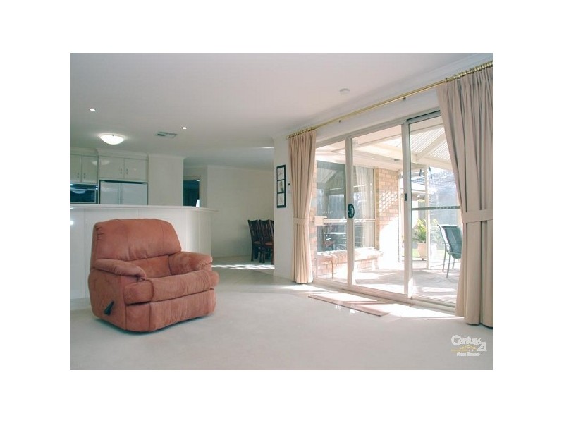 4 Annabelle Drive, Hallett Cove SA 5158