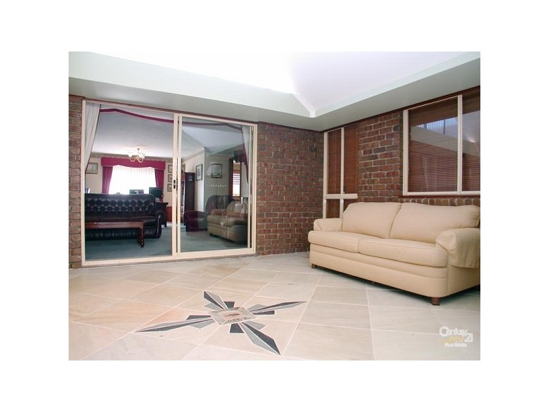 3 Mildara Close, Woodcroft SA 5162