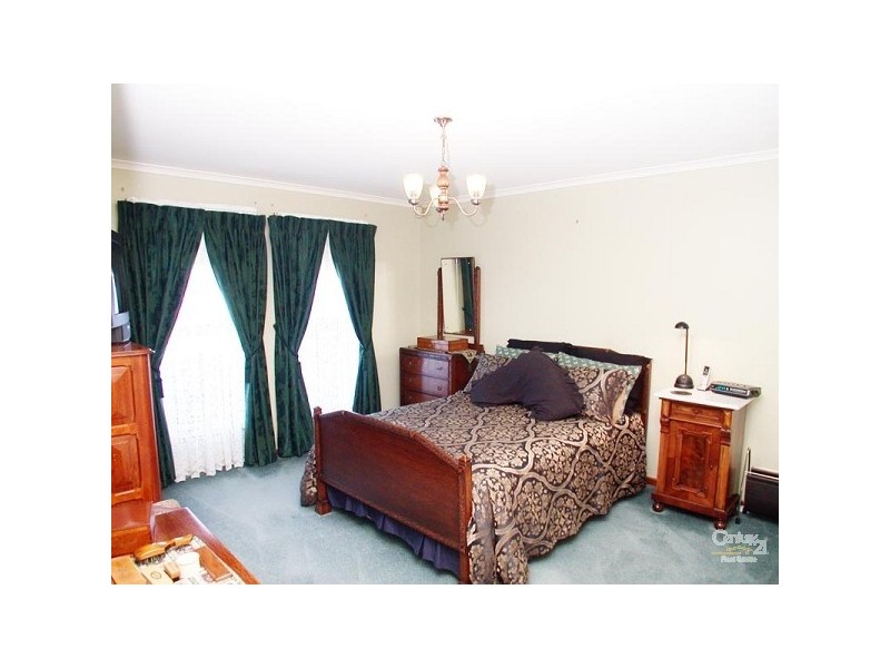 3 Mildara Close, Woodcroft SA 5162