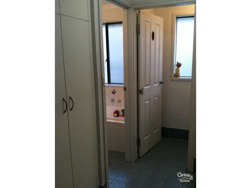 3 Middle Gully Avenue, Sheidow Park SA 5158