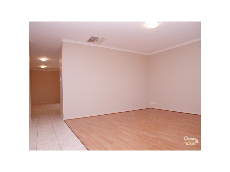 7 Perin Avenue, Woodcroft SA 5162