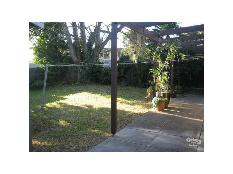 8 Penfold Street, Bedford Park SA 5042