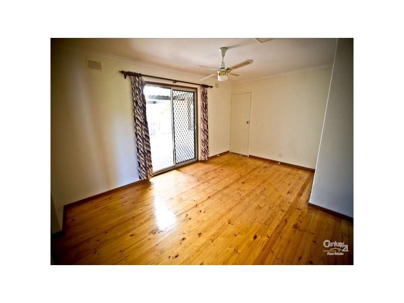 11 Neptune Rd, Seaford SA 5169