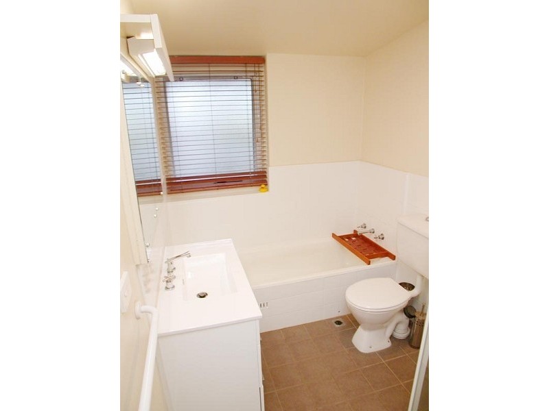 5 Holmes Court, Flagstaff Hill SA 5159