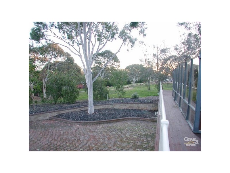 5 Holmes Court, Flagstaff Hill SA 5159