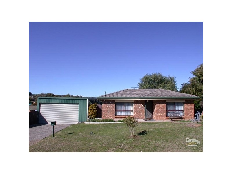 13 Torridon Court, Huntfield Heights SA 5163