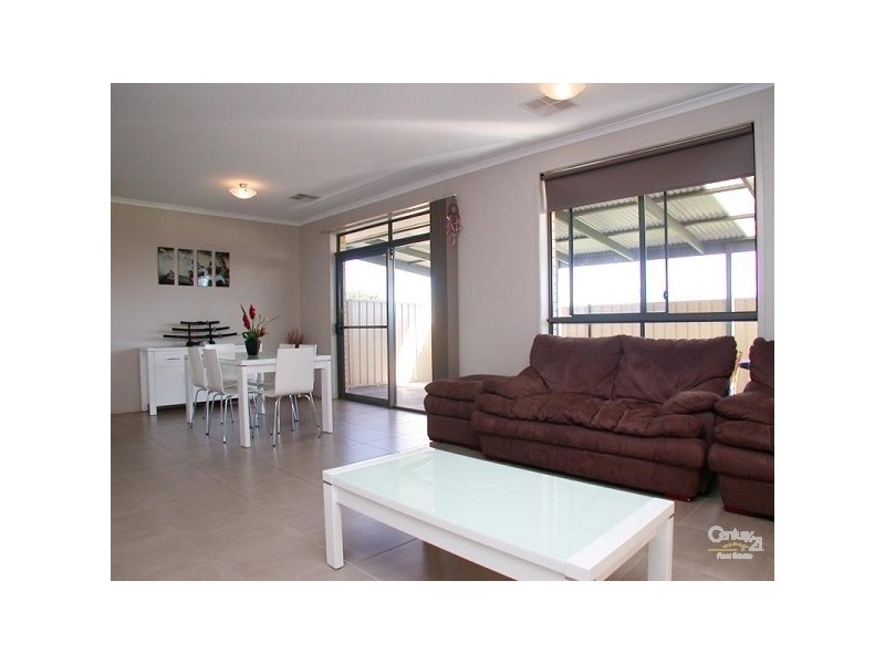 8 Flare Road, Seaford Meadows SA 5169