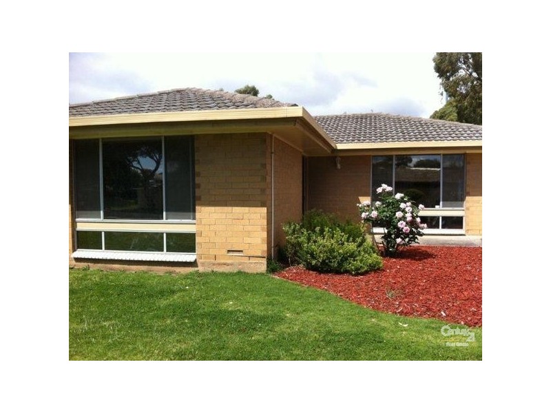 17 Avon Avenue, Morphett Vale SA 5162