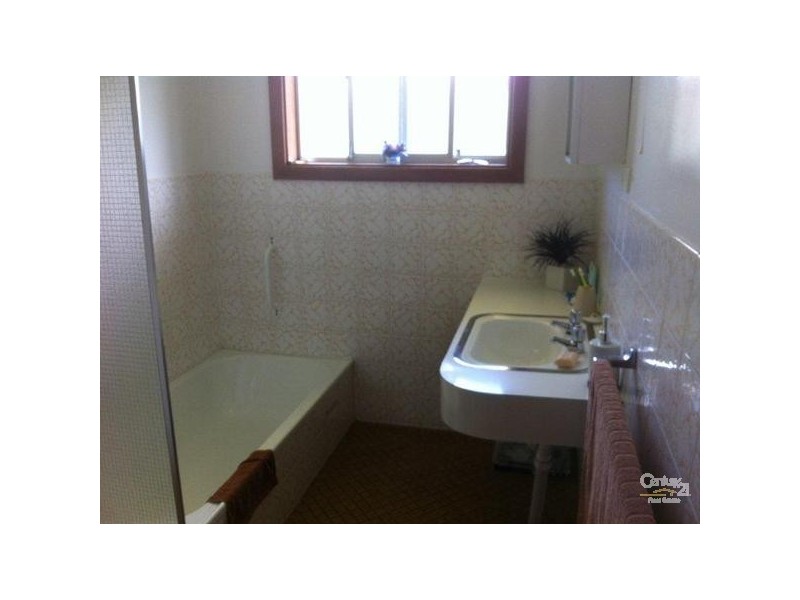 17 Avon Avenue, Morphett Vale SA 5162