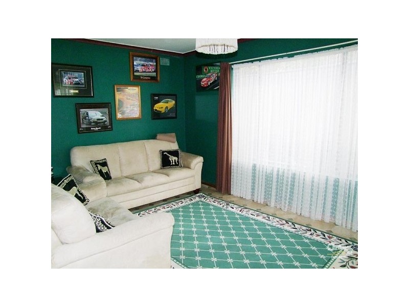 6 Higgins Street, Hackham SA 5163