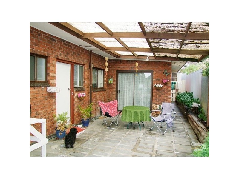 6 Higgins Street, Hackham SA 5163