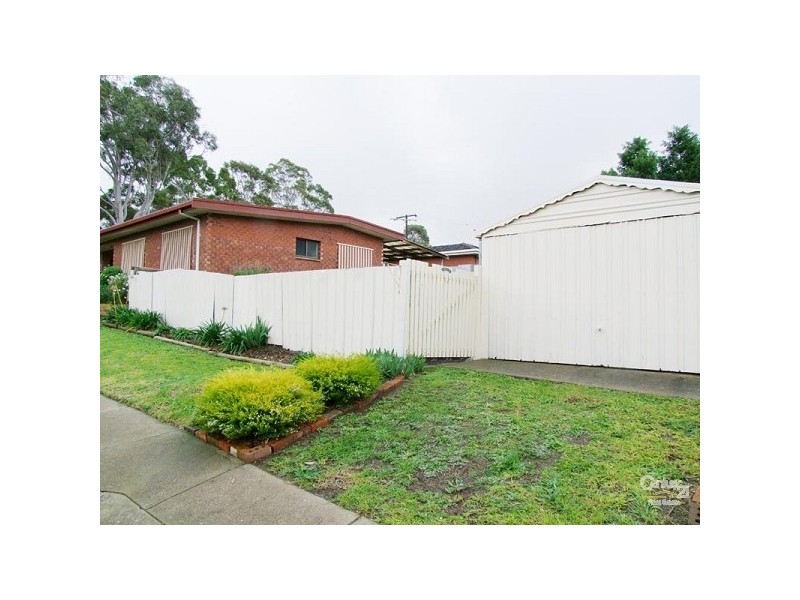 6 Higgins Street, Hackham SA 5163