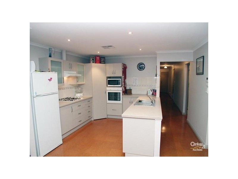 10 Karen Court Off Windsong Avenue, Morphett Vale SA 5162