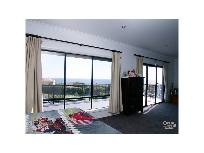 8 Boonga Street, Hallett Cove SA 5158