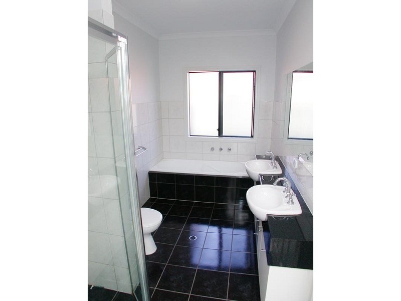 8 Boonga Street, Hallett Cove SA 5158