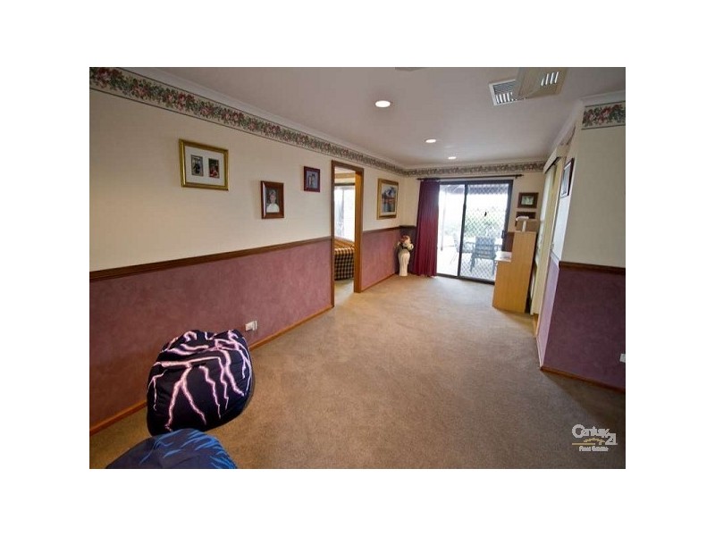 15 Aroona Road, Hallett Cove SA 5158