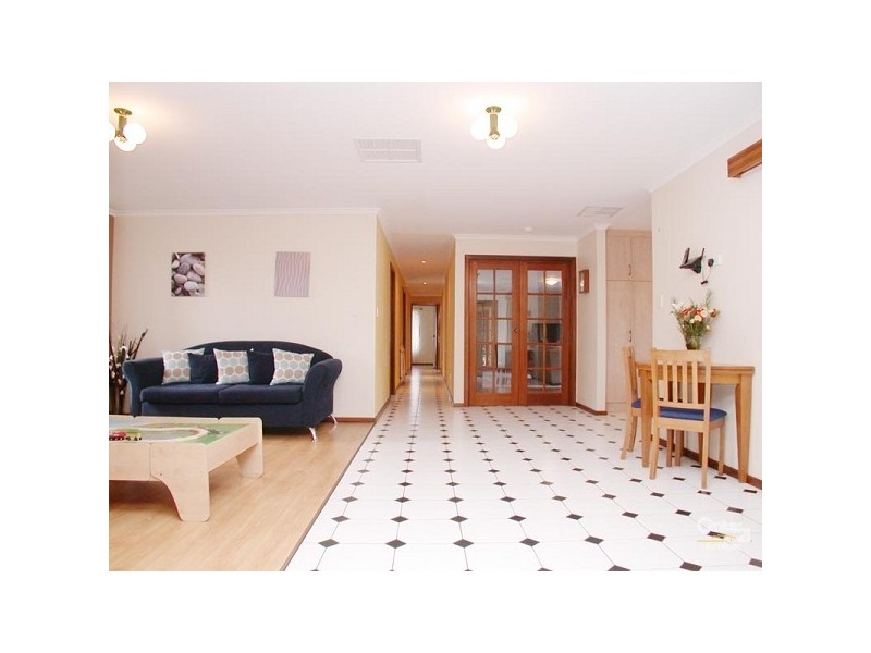 12 Tusmore Drive, Onkaparinga Hills SA 5163