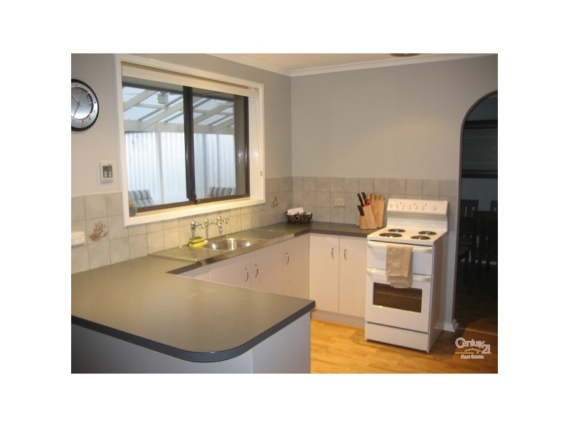 10 Julia Crescent, Woodcroft SA 5162