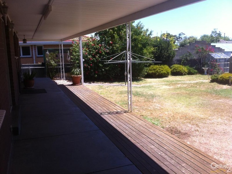 25 Irvine Street, Port Noarlunga SA 5167