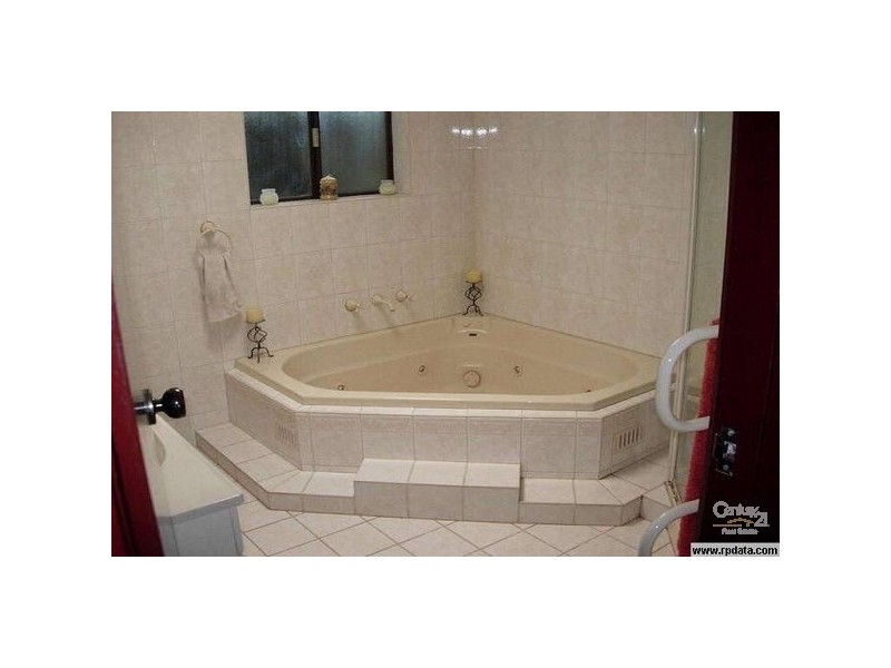 19 Chynoweth Avenue, Hackham SA 5163