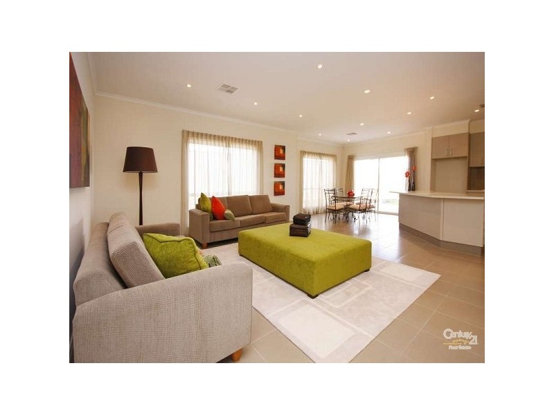 13 Greenfield Street, Mount Barker SA 5251