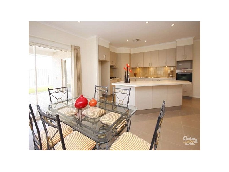 13 Greenfield Street, Mount Barker SA 5251