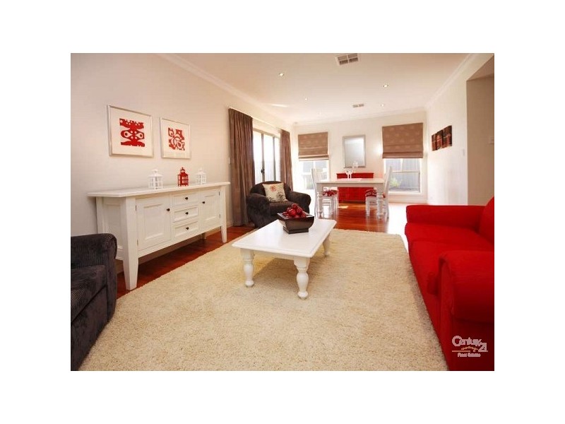 15 Greenfield Street, Mount Barker SA 5251