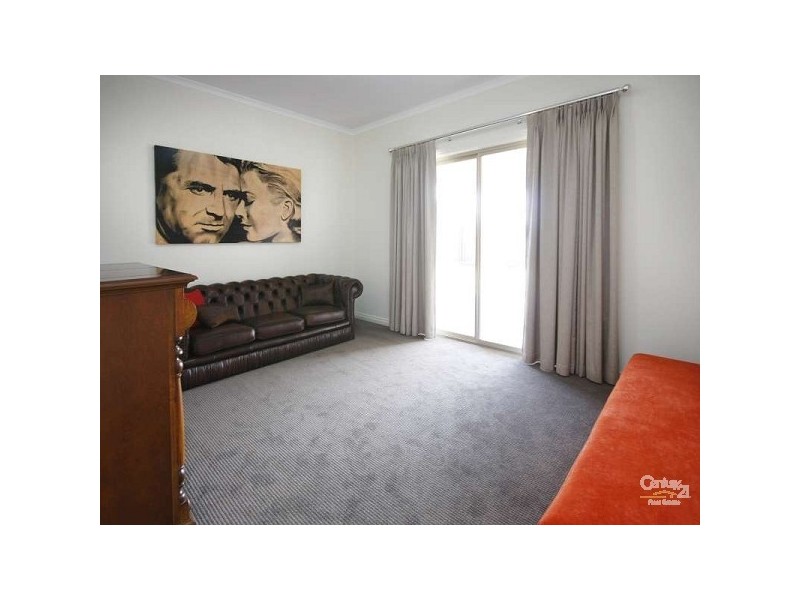 15 Greenfield Street, Mount Barker SA 5251