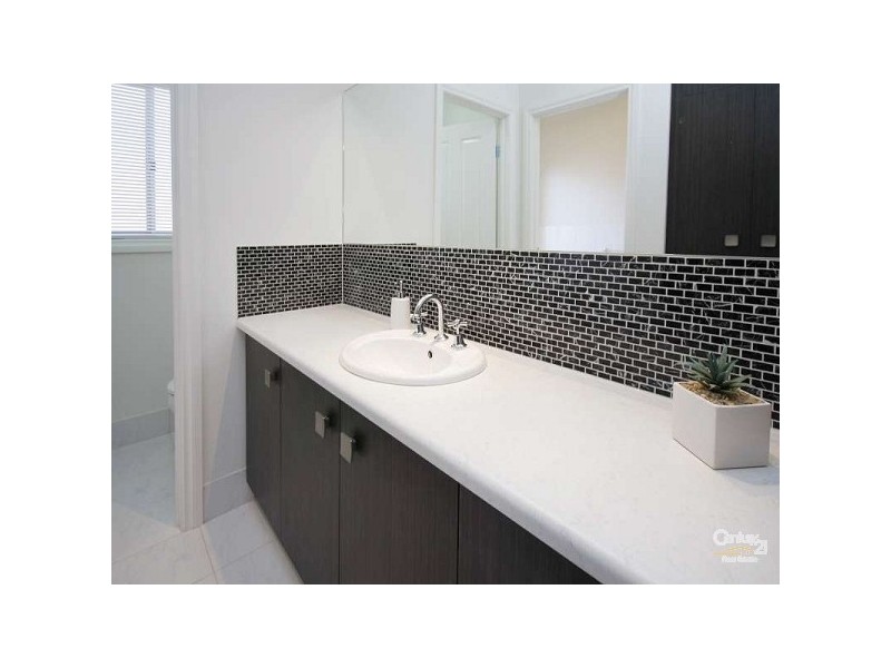 15 Greenfield Street, Mount Barker SA 5251