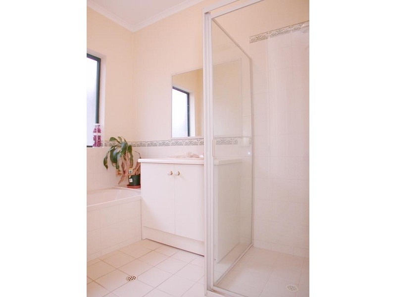 2 Hurley Ct, Mitchell Park SA 5043