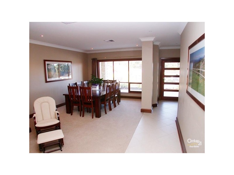 12 Nigel Lane, Hackham SA 5163