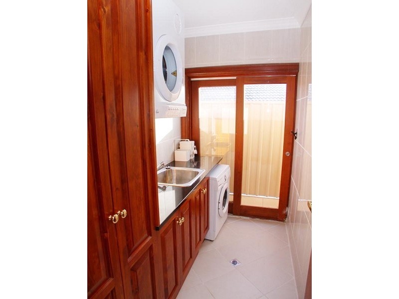 12 Nigel Lane, Hackham SA 5163