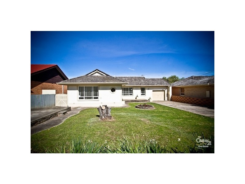 18 Wahratta Avenue, Morphett Vale SA 5162