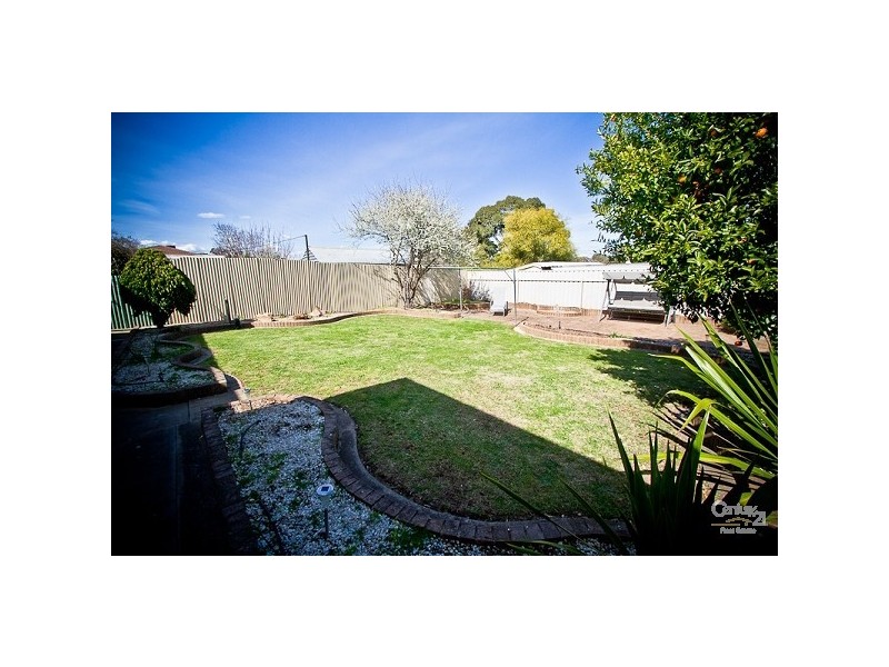 18 Wahratta Avenue, Morphett Vale SA 5162