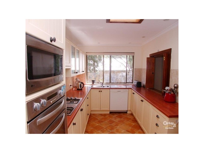 219 Windebanks Road, Aberfoyle Park SA 5159