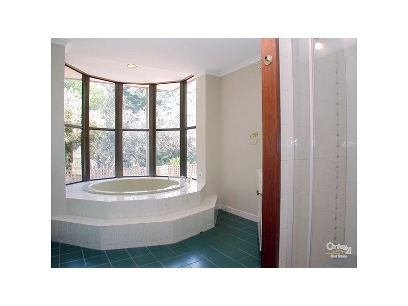 219 Windebanks Road, Aberfoyle Park SA 5159