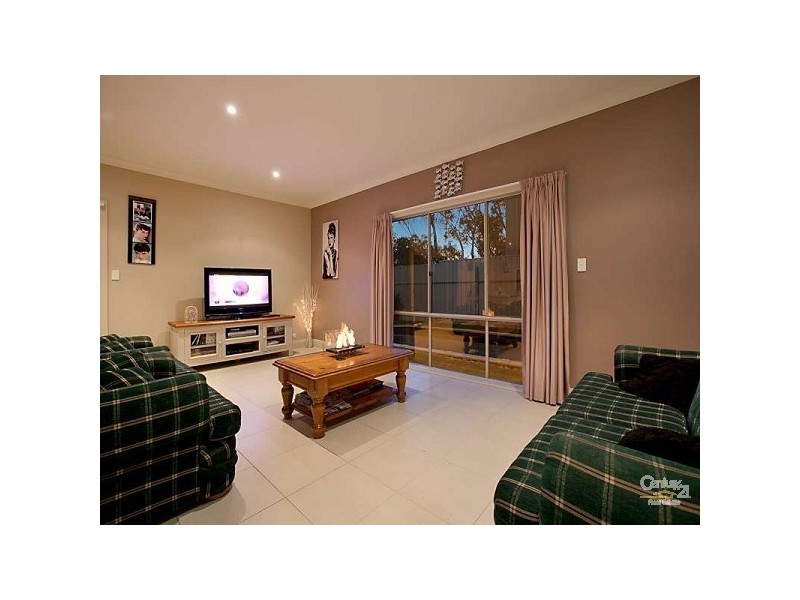 11 Cinnamon Way, Aberfoyle Park SA 5159