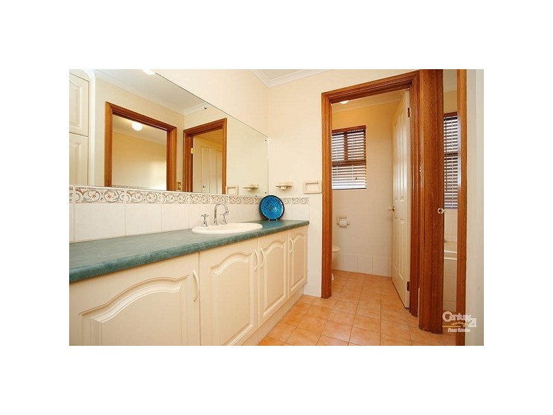 128 Grand Boulevard, Seaford Rise SA 5169