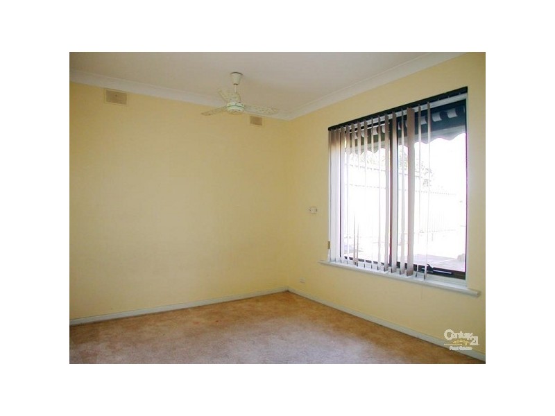 4 Green Avenue, Hackham SA 5163