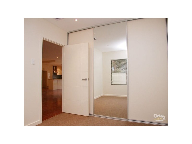 4A Sussex Crescent, Morphett Vale SA 5162