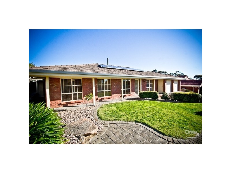 16 Headland Crescent, Woodcroft SA 5162