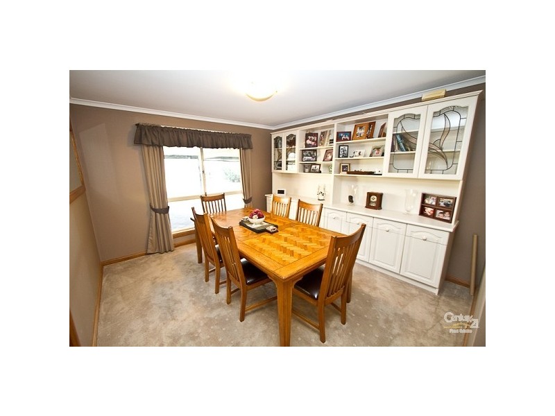 16 Headland Crescent, Woodcroft SA 5162