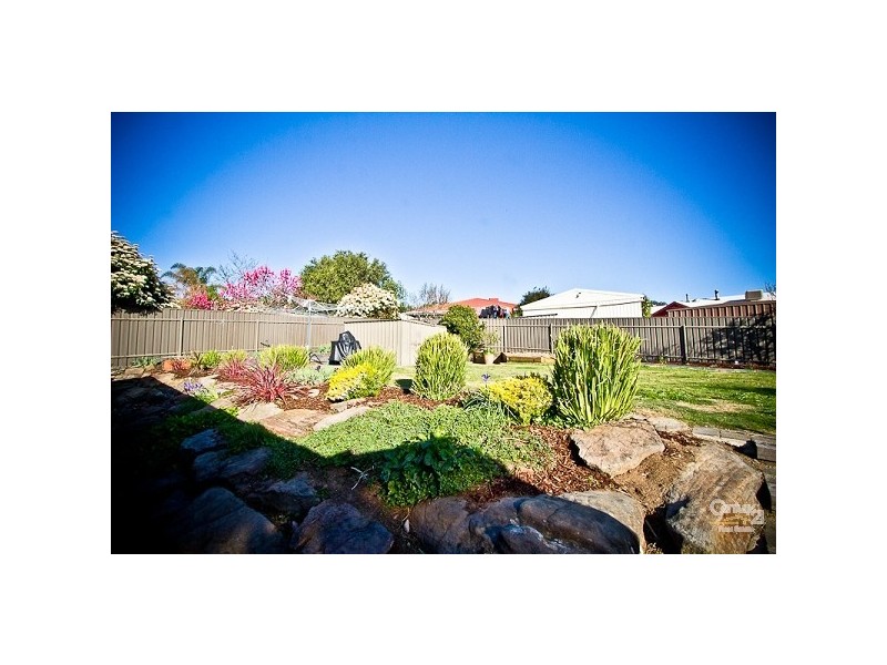 16 Headland Crescent, Woodcroft SA 5162