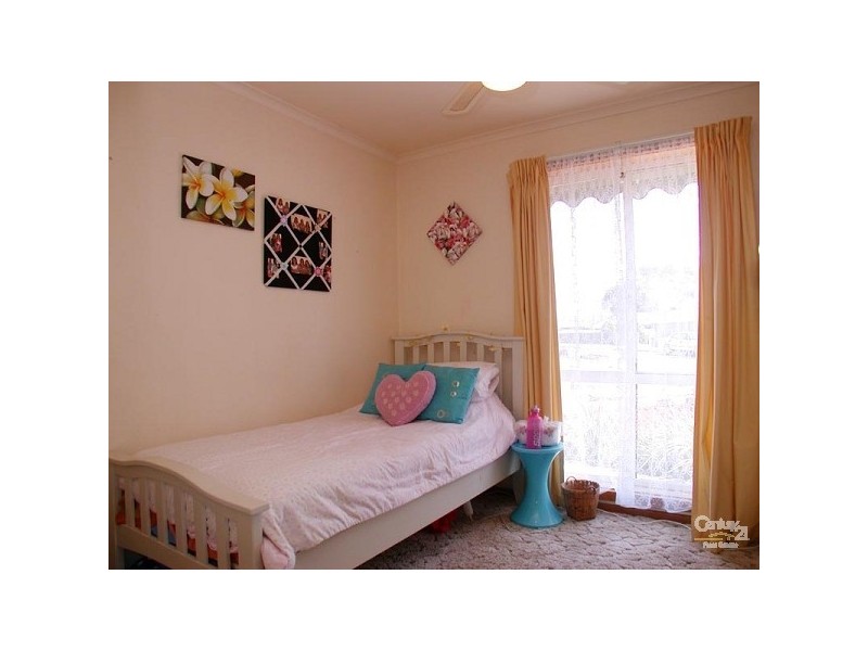 16 Thomas Crescent, Reynella SA 5161